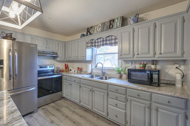 636 Warner Bridge Rd, Shelbyville, TN 37160