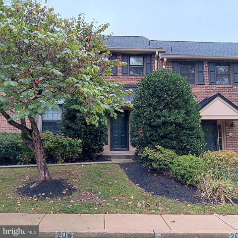 204 ARCHER CT, Malvern, PA 19355