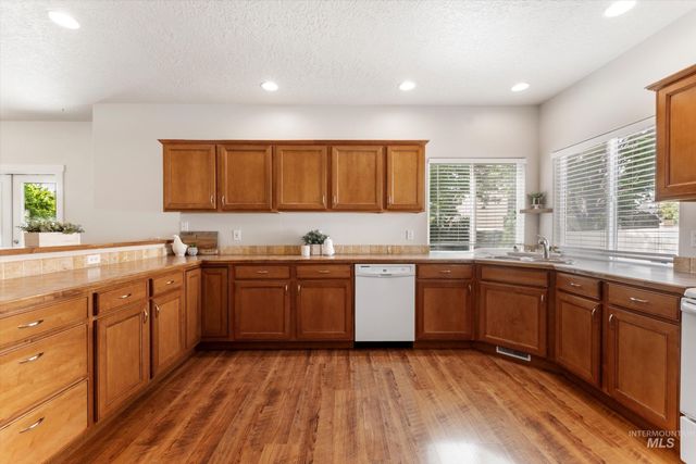 1251 E Palermo St, Meridian, ID 83642