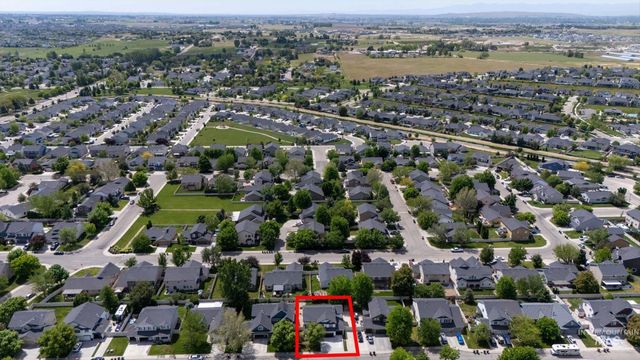 1251 E Palermo St, Meridian, ID 83642