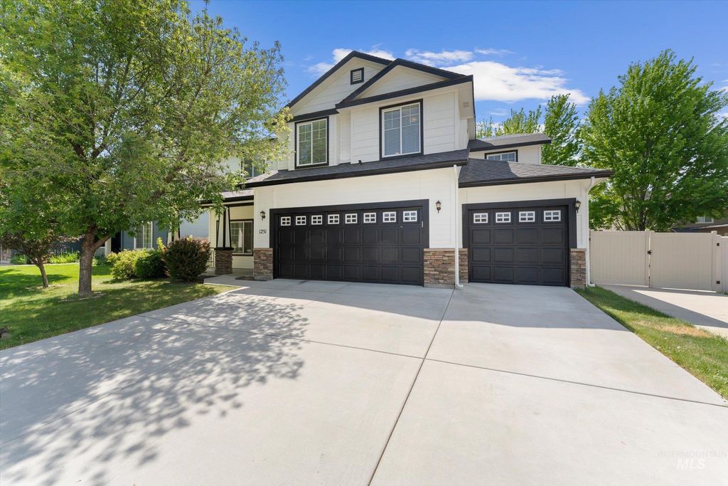 1251 E Palermo St, Meridian, ID 83642