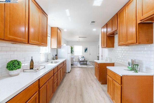 4733 E Washington St, Stockton, CA 95215