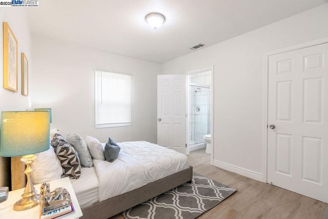 4733 E Washington St, Stockton, CA 95215