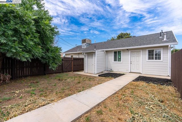 4733 E Washington St, Stockton, CA 95215