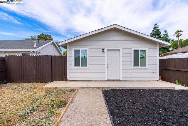 4733 E Washington St, Stockton, CA 95215