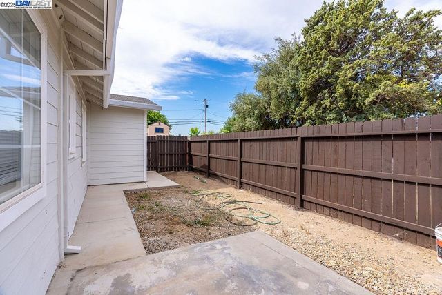 4733 E Washington St, Stockton, CA 95215