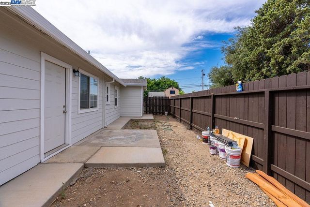 4733 E Washington St, Stockton, CA 95215