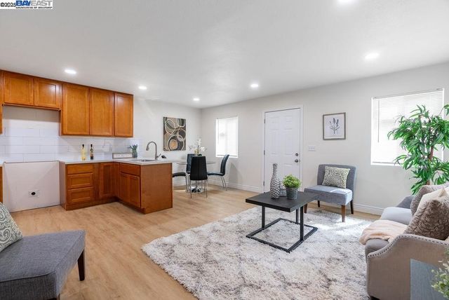 4733 E Washington St, Stockton, CA 95215