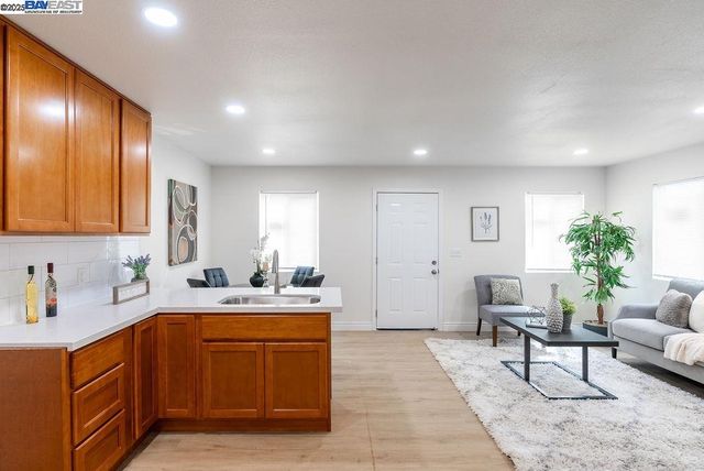 4733 E Washington St, Stockton, CA 95215