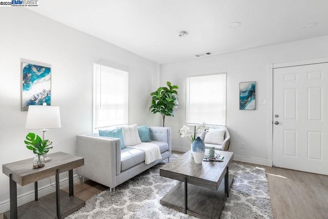 4733 E Washington St, Stockton, CA 95215