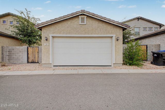 255 N 69TH Place, Mesa, AZ 85207