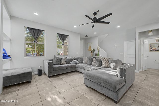 255 N 69TH Place, Mesa, AZ 85207