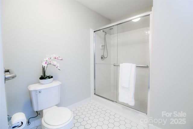 2521 Quail Lake Drive, Charlotte, NC 28210