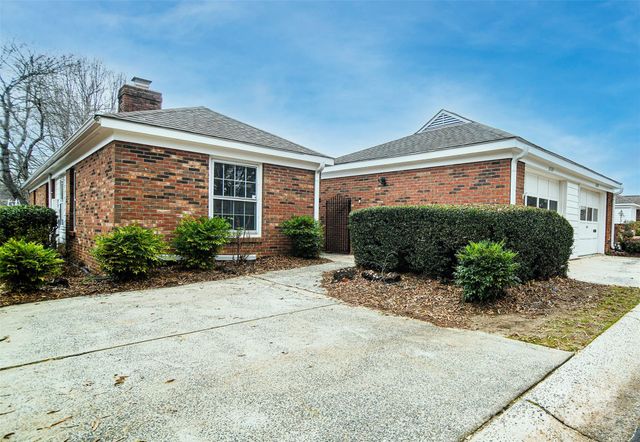 2521 Quail Lake Drive, Charlotte, NC 28210