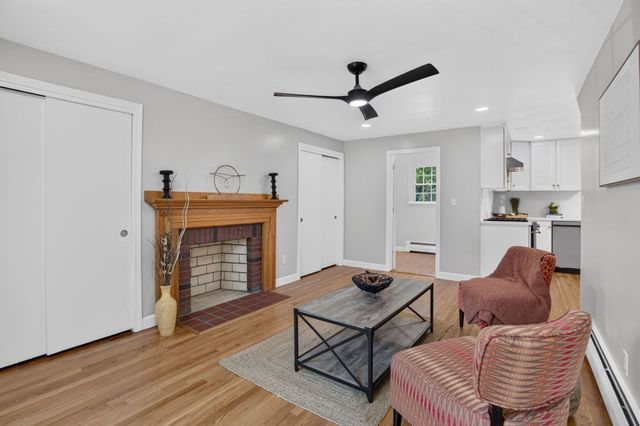299 Concord Rd, Bedford, MA 01730