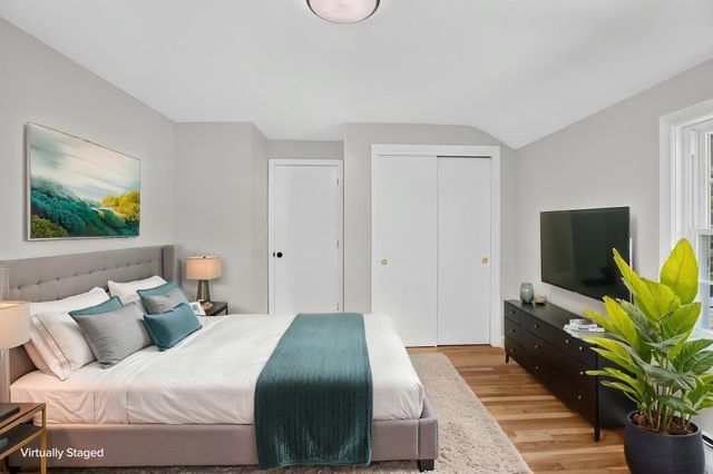 299 Concord Rd, Bedford, MA 01730