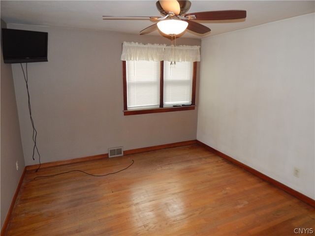 217 Briggs Street, Syracuse, NY 13208