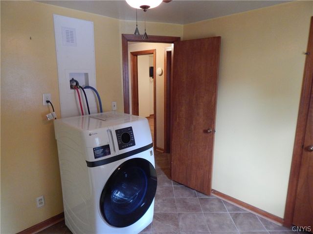 217 Briggs Street, Syracuse, NY 13208