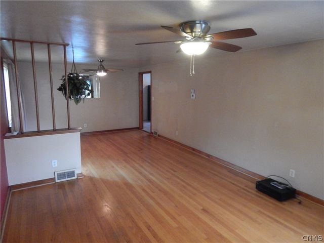 217 Briggs Street, Syracuse, NY 13208