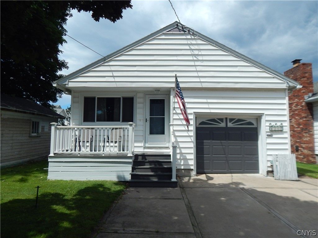 217 Briggs Street, Syracuse, NY 13208