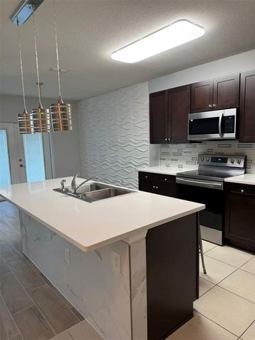 2114 ROCKMART LOOP, Tavares, FL 32778