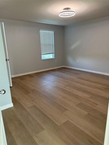 2114 ROCKMART LOOP, Tavares, FL 32778