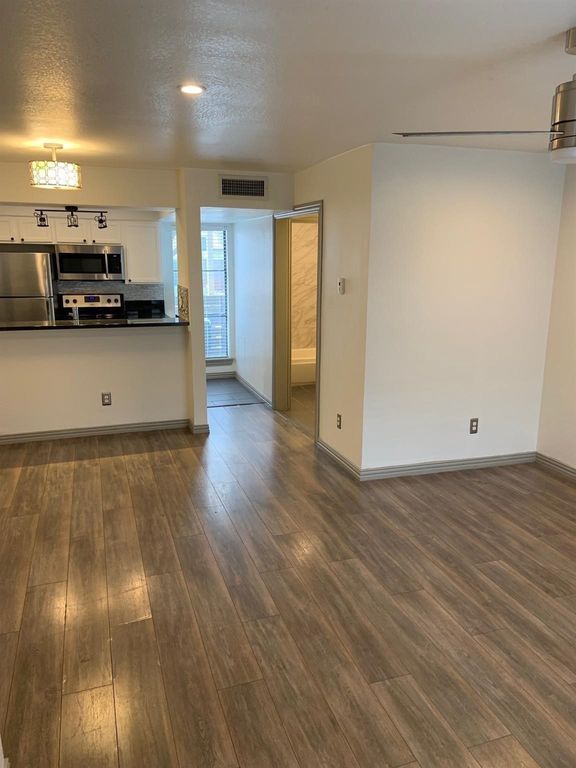 2800 Douglas Avenue 217, Dallas, TX 75219