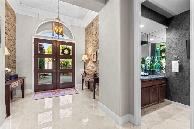 48130 Paso Tiempo Lane, La Quinta, CA 92253