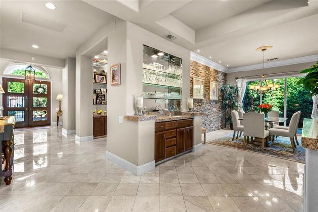 48130 Paso Tiempo Lane, La Quinta, CA 92253