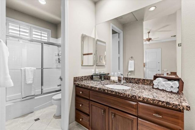 48130 Paso Tiempo Lane, La Quinta, CA 92253