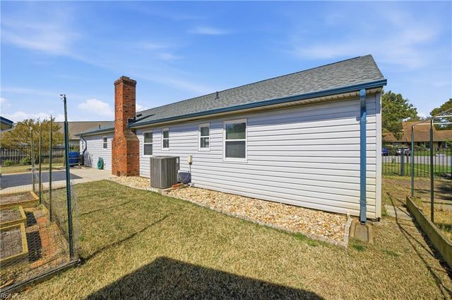 1405 Powder Ridge CT, Virginia Beach, VA 23453