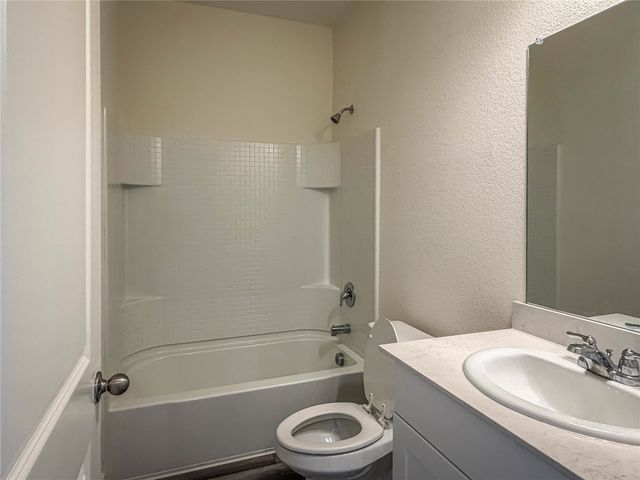 794 Yorkshire Drive, Lavon, TX 75166