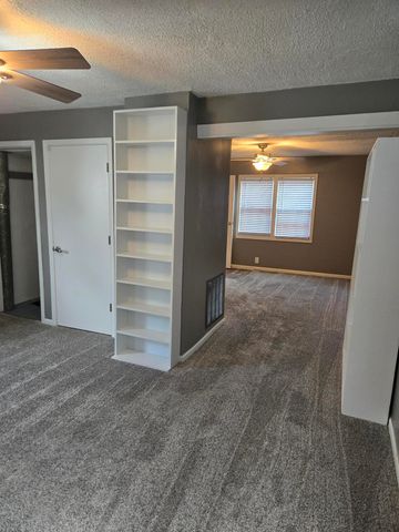 1725 E AVENUE, Council Bluffs, IA 51501