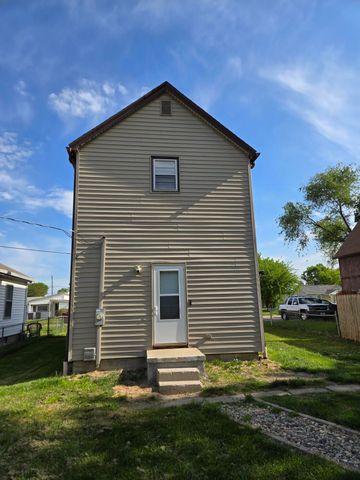 1725 E AVENUE, Council Bluffs, IA 51501