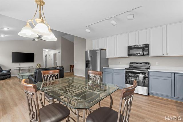 8085 Glen Arbor Drive, Lake St Louis, MO 63367