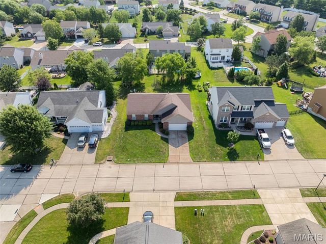8085 Glen Arbor Drive, Lake St Louis, MO 63367
