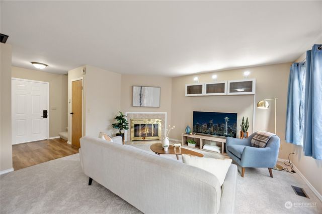 1302 3rd Street SE #1, Auburn, WA 98002