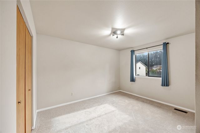 1302 3rd Street SE #1, Auburn, WA 98002