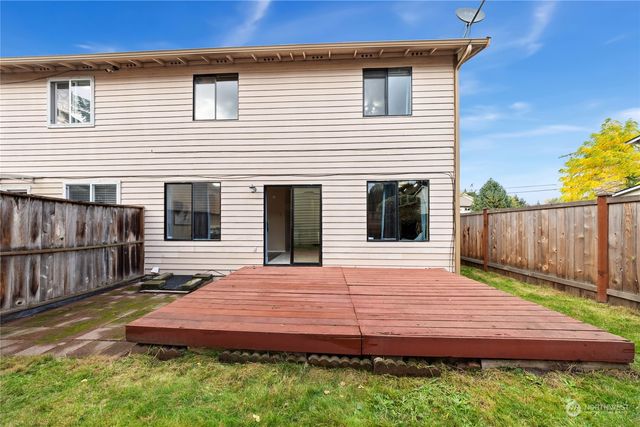 1302 3rd Street SE #1, Auburn, WA 98002