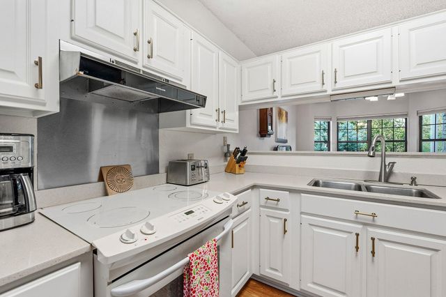 802 El Viejo Camino, Austin, TX 78733