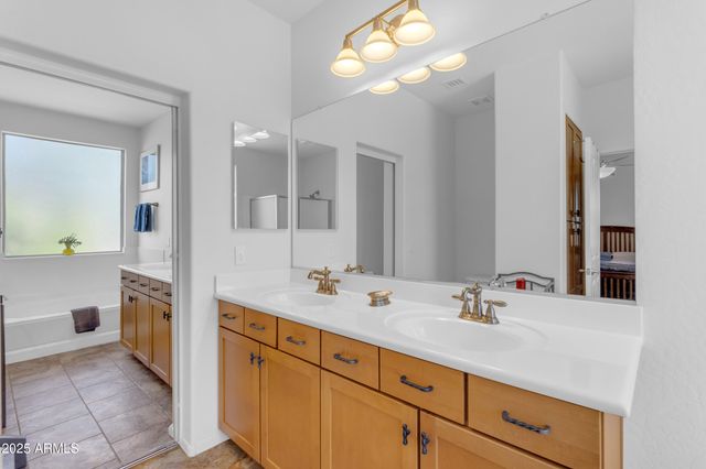 7304 W BEVERLY Road, Laveen, AZ 85339