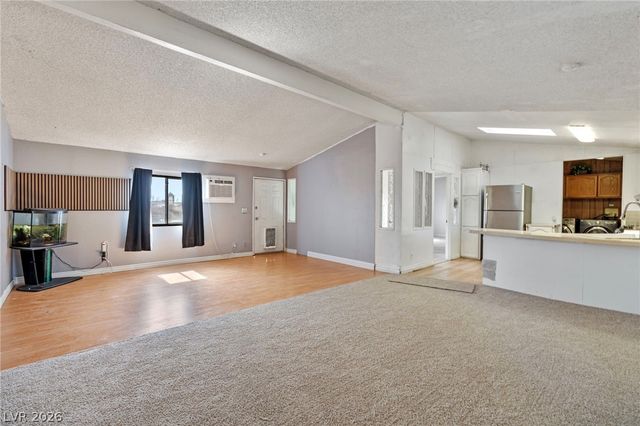 2885 Green Tree Avenue, Las Vegas, NV 89142