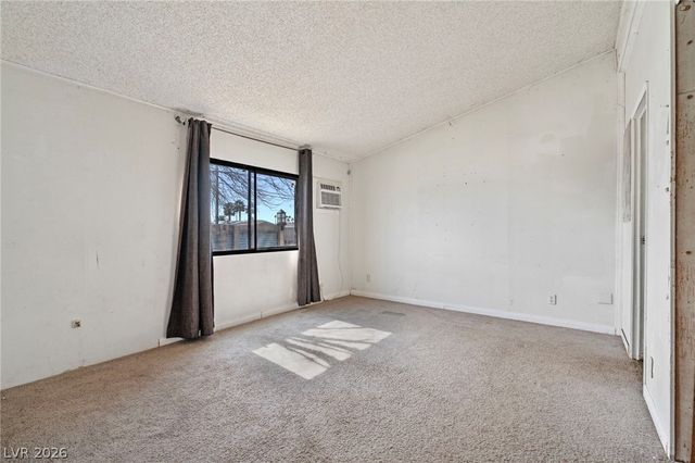 2885 Green Tree Avenue, Las Vegas, NV 89142