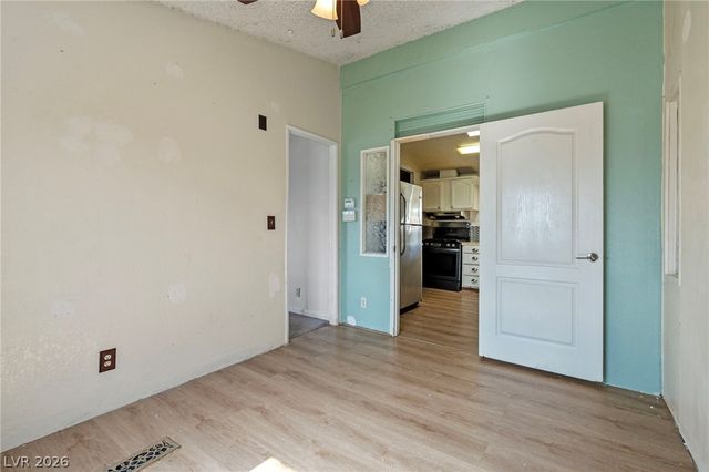 2885 Green Tree Avenue, Las Vegas, NV 89142