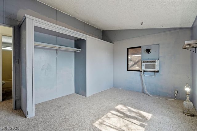 2885 Green Tree Avenue, Las Vegas, NV 89142