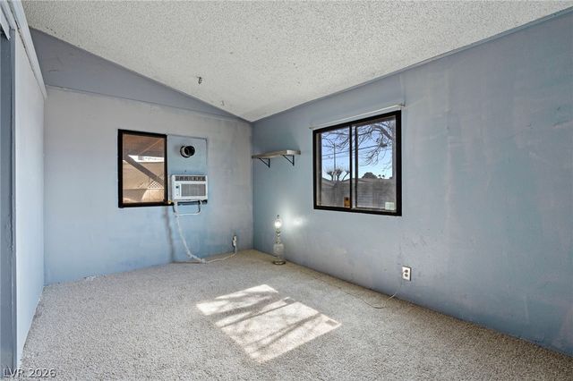 2885 Green Tree Avenue, Las Vegas, NV 89142