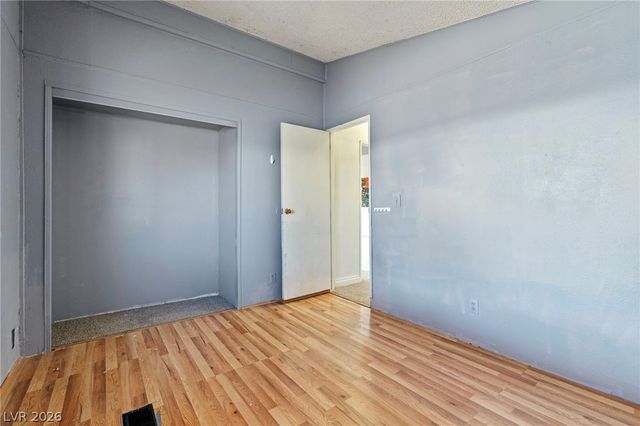 2885 Green Tree Avenue, Las Vegas, NV 89142