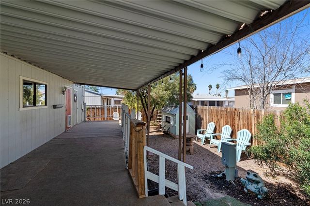 2885 Green Tree Avenue, Las Vegas, NV 89142