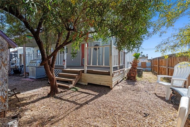 2885 Green Tree Avenue, Las Vegas, NV 89142