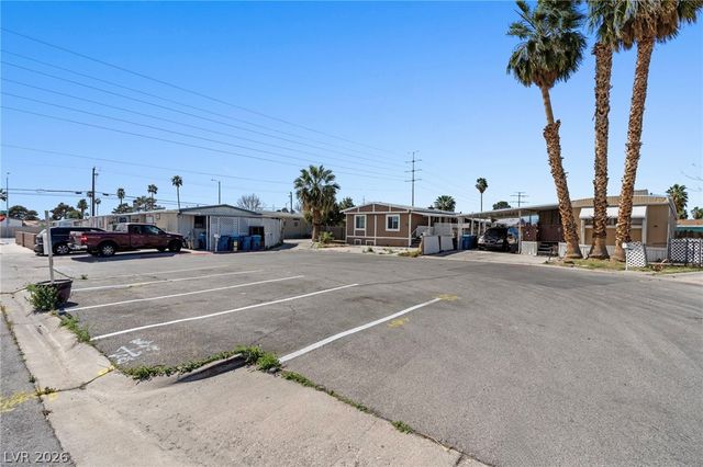 2885 Green Tree Avenue, Las Vegas, NV 89142